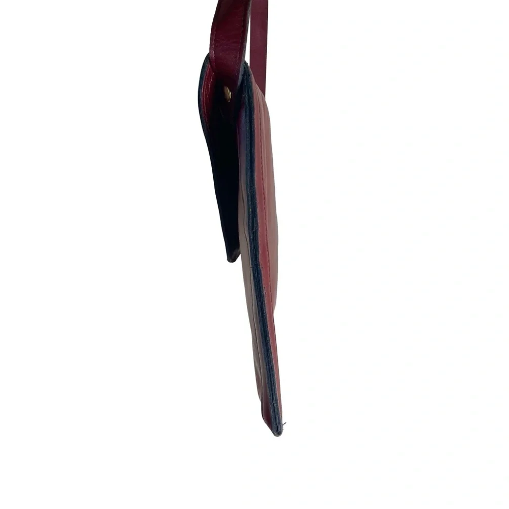 Vintage Etienne Aigner Burgundy Leather Envelope Clutch Shoulder Bag Brass Logo - Picture 12 of 15